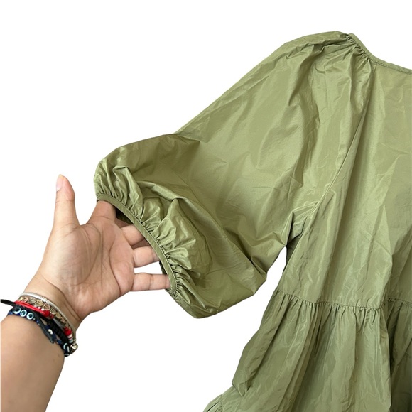 Aritzia Wilfred Fantasy Babydoll
Dress Pistachio Green Puff Sleeve,SZ L NWT - Picture 4 of 12